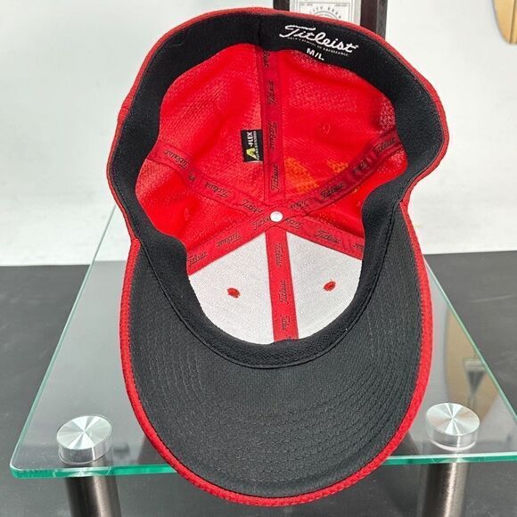 TITLEIST® – PRO V1 — FJ — FITTED CAP - Picture 2 of 7